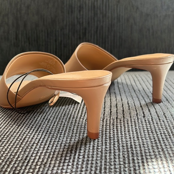 Beige Sandals with Kitten Heel - Picture 3 of 3